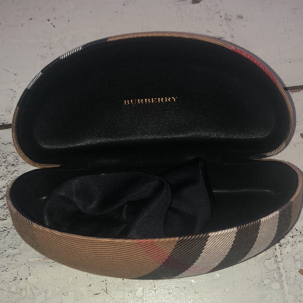 Burberry Pink Plaid Sunglasses - Picture 4 of 9